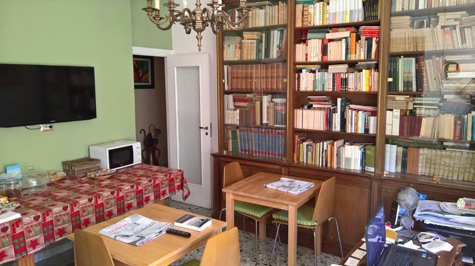 B&B Bibliotechina Νάπολη Εξωτερικό φωτογραφία